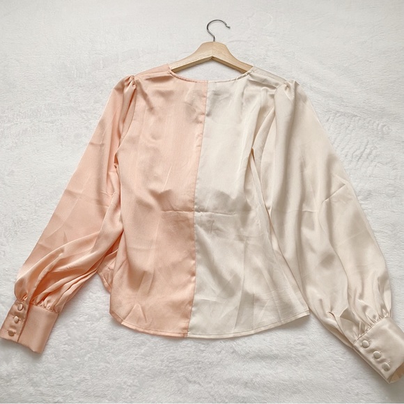NWT Peach & Cream Color Block Twisted Front Blouse - Picture 8 of 11